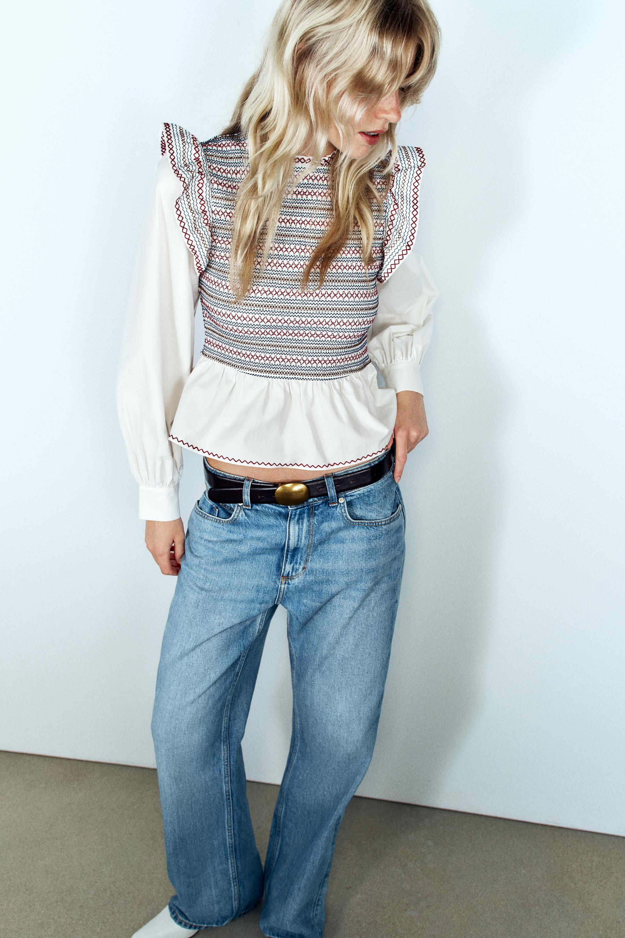 BLOUSE BRODÉE EN NID D’ABEILLE
